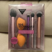Real Techniques Everyday Essentials – set četkica i sunđera